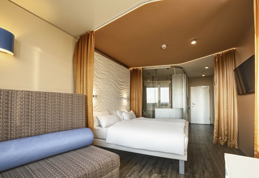 Фото Aja Warnemuende