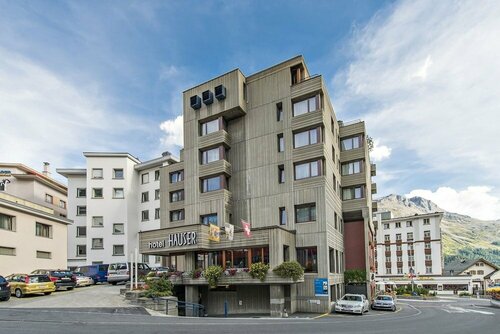 Внешний вид отеля Hauser Hotel St Moritz в Са́нкт-Мо́рце, фото 2