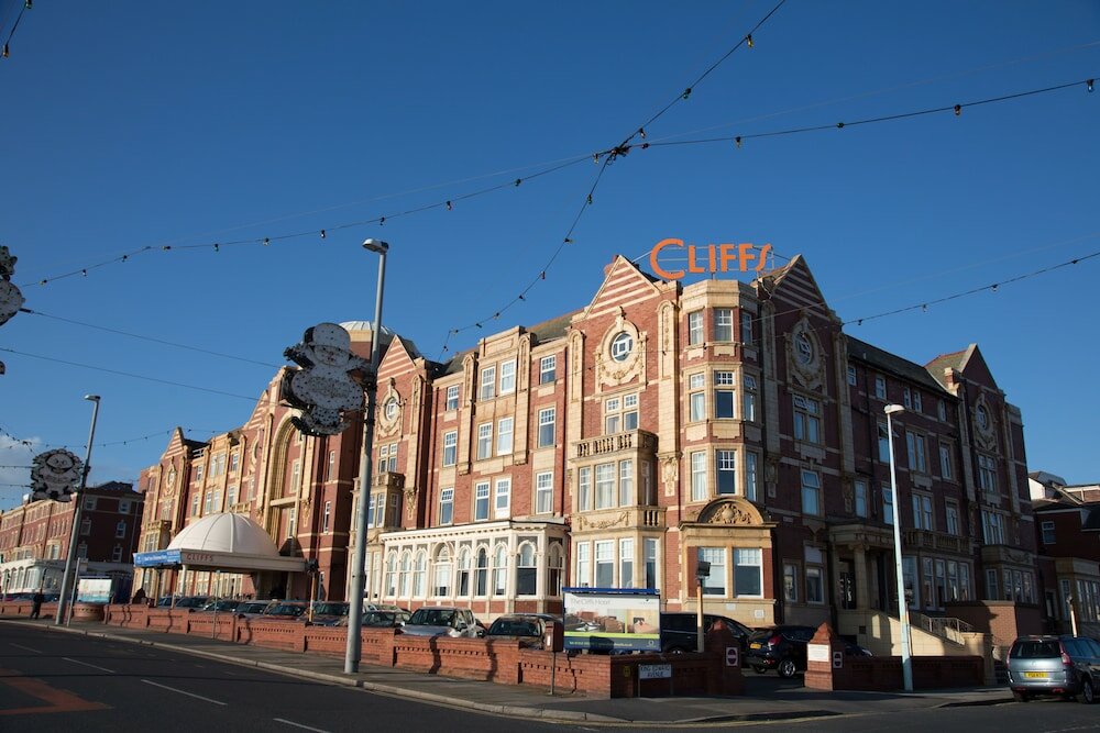 Фото The Cliffs Hotel Blackpool