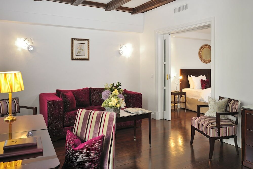 Фото Hôtel de La Cigogne