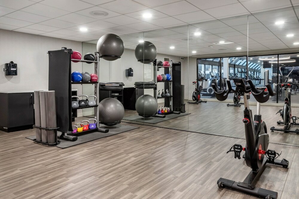 Фото Sheraton Suites Wilmington Downtown