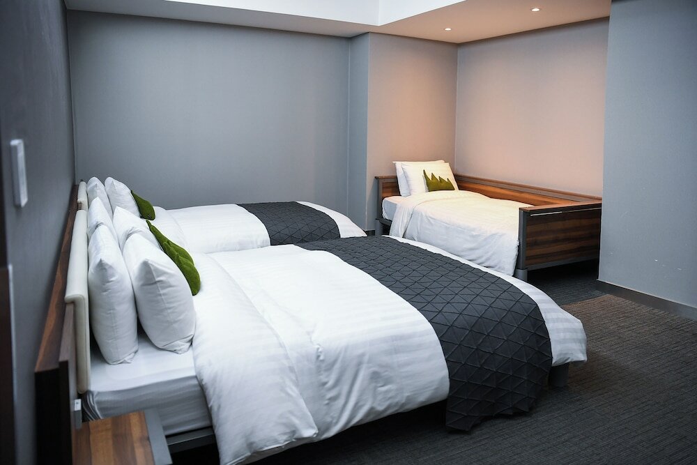 Фото Metro Hotel