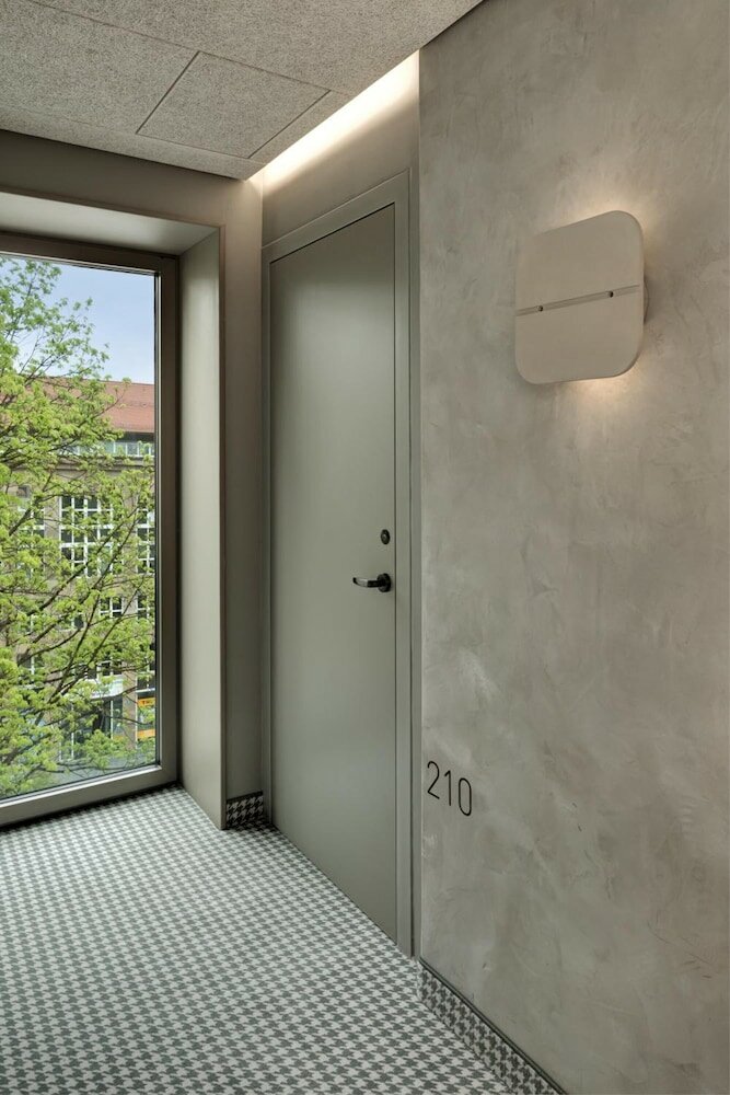 Фото Miano Hotel & Bar