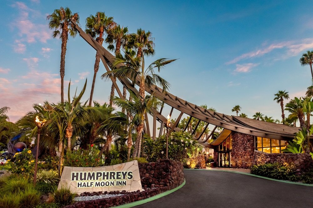 Фото Humphreys Half Moon Inn