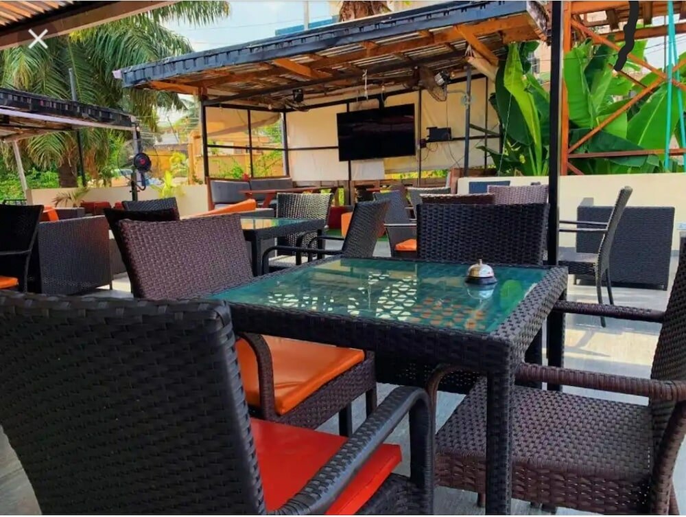 Фото Blackwood Hotel