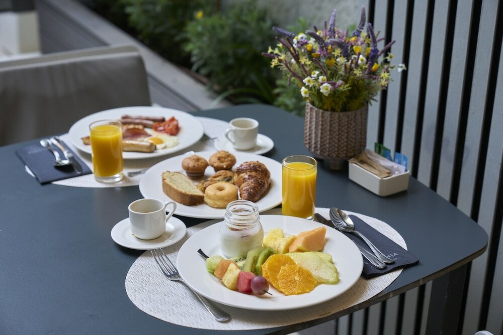 Фото Catalonia Passeig de Gràcia