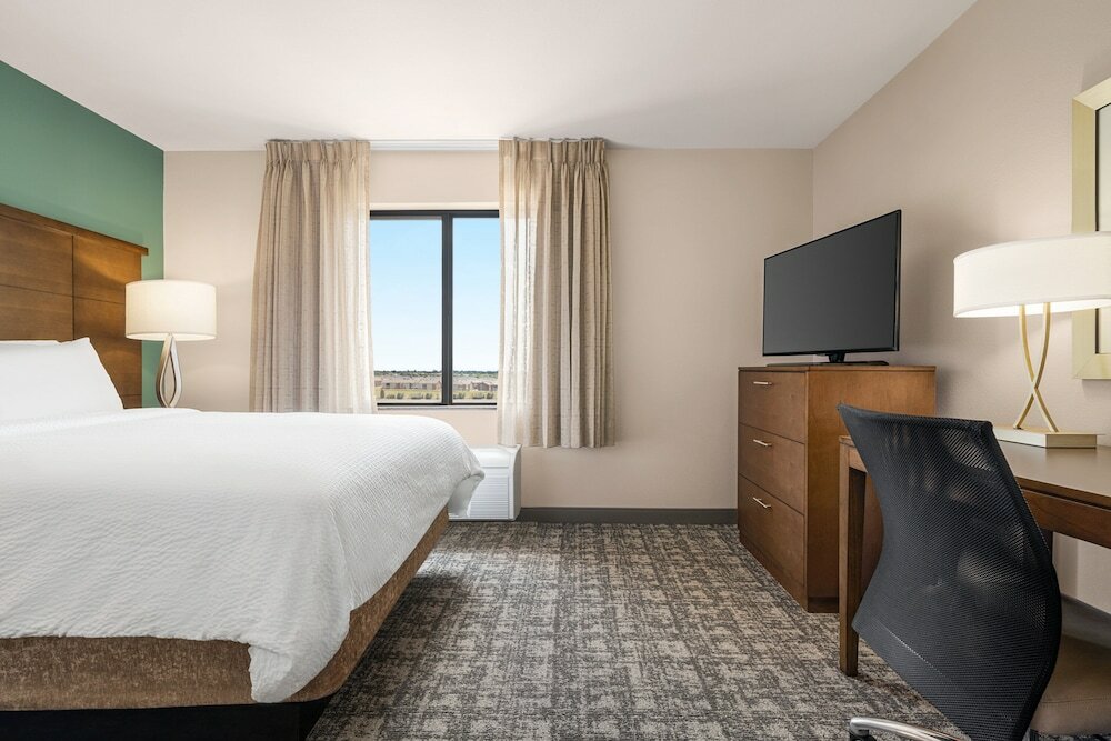 Фото Staybridge Suites Oklahoma City-Quail Springs, an Ihg Hotel