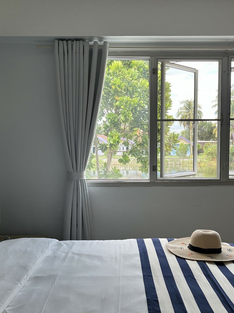 Фото Nautical Home Bed & Breakfast Khaolak