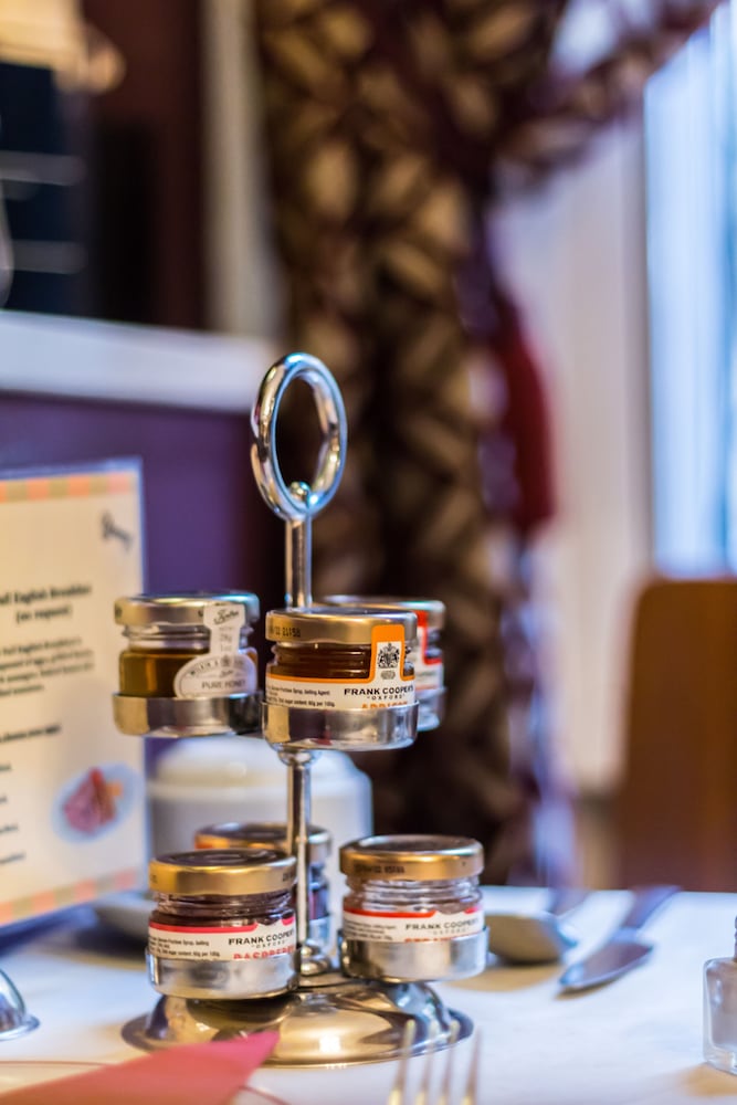 Фото Arosfa Hotel London by Compass Hospitality