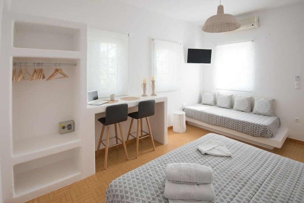 Фото Eleana Studios