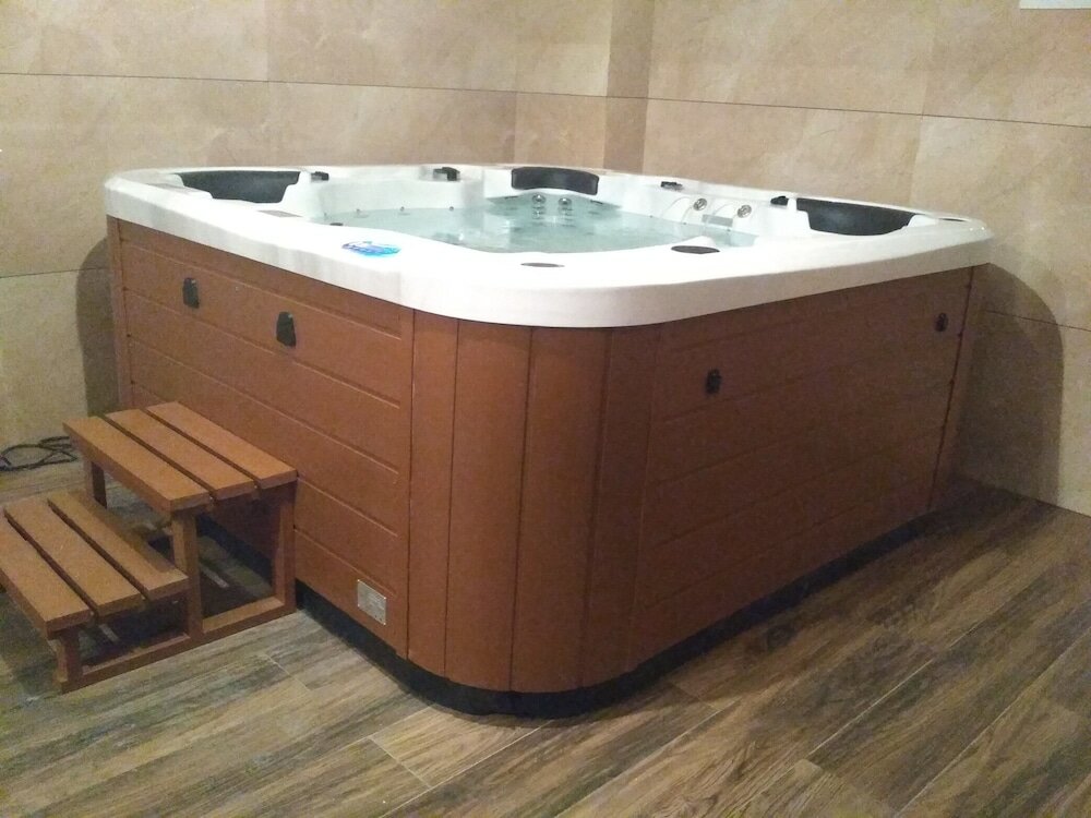 Фото White Castle Corporate Residences