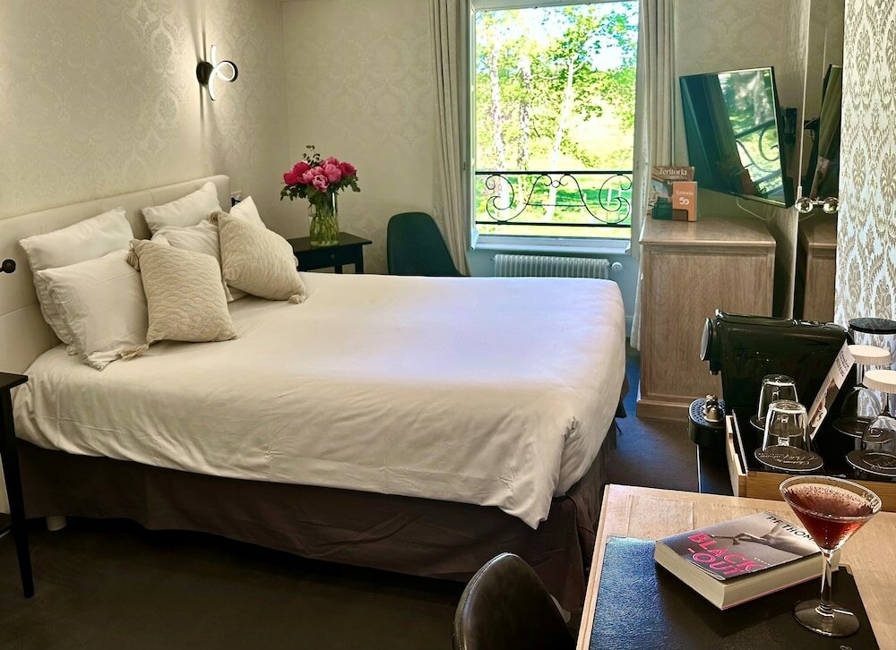 Фото Chateau de Bellefontaine