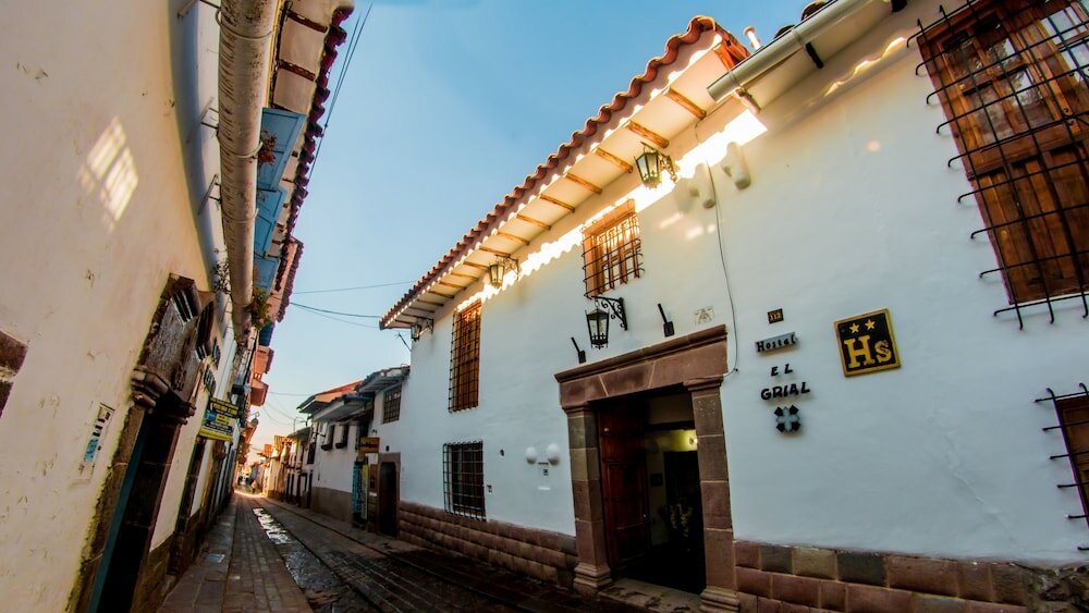 Фото Hostal El Grial