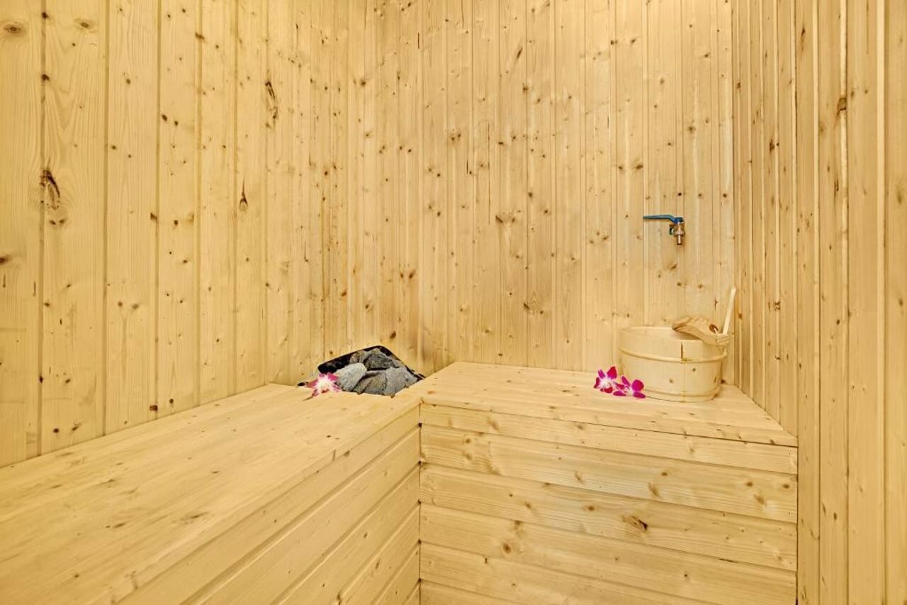 Фото Yarra Ocean Suites Danang