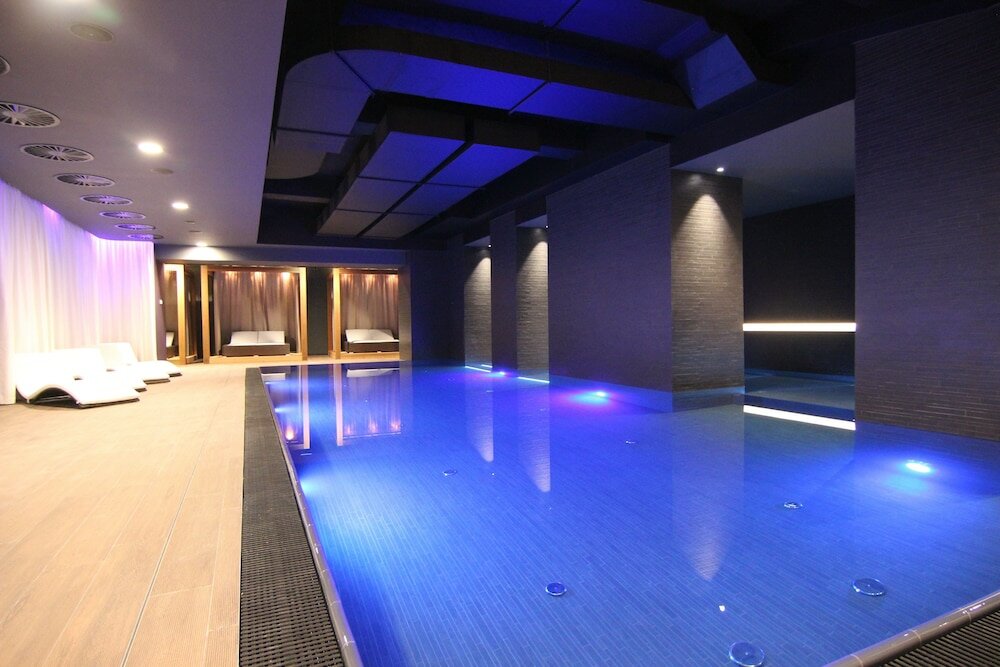 Фото The President