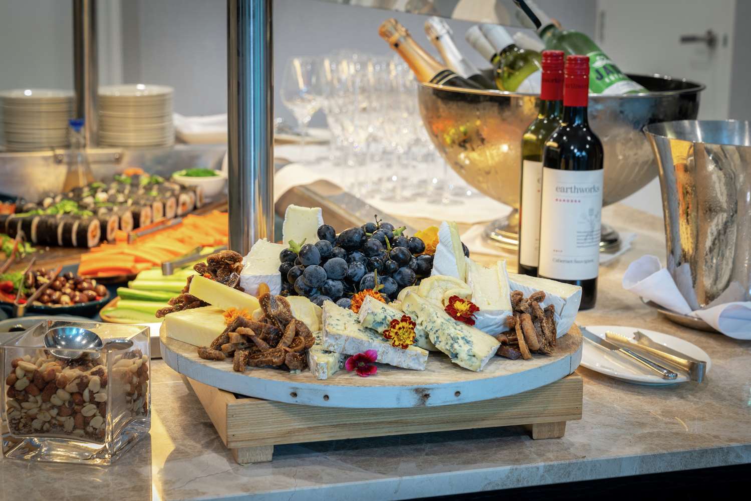 Фото Hilton Surfers Paradise Hotel & Residences