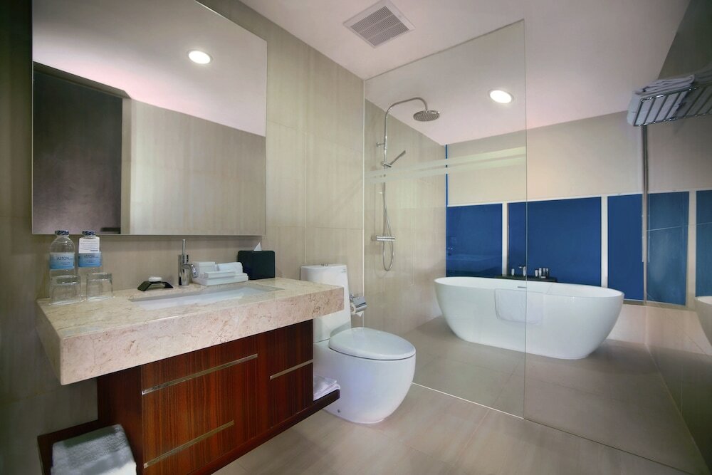 Фото Aston Madiun Hotel & Conference Center