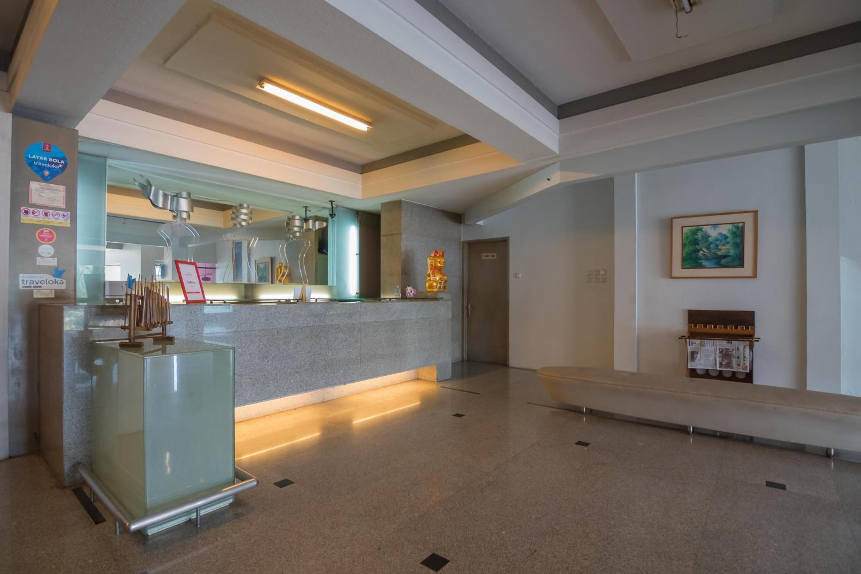 Фото RedDoorz near Kampung Gajah