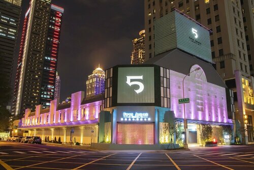 Гостиница Fifth Avenue Motel в Тайчжуне