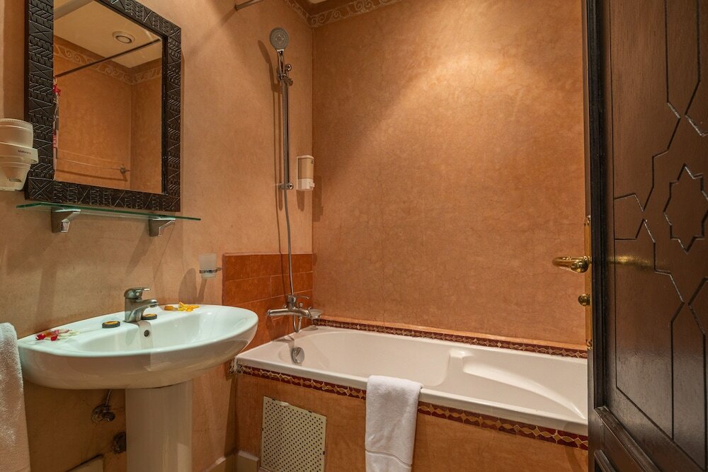 Фото Отель Le Caspien Boutique Hotel