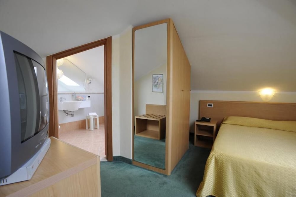 Фото Russo Palace