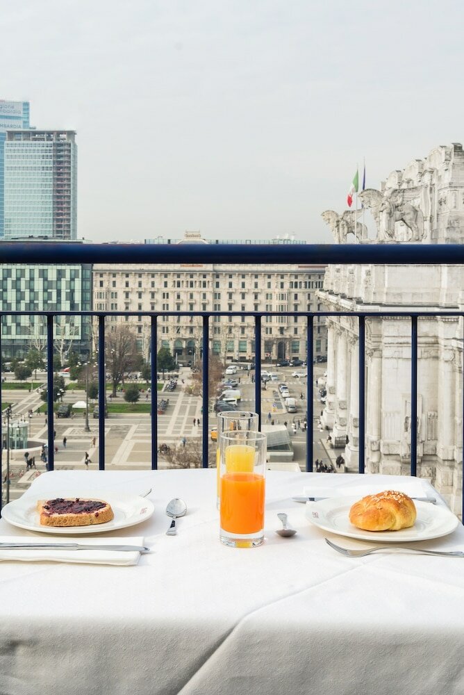 Фото B&b Hotel Milano Aosta