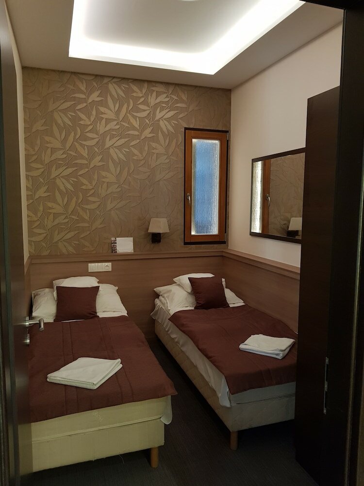 Фото Central Hotel 21