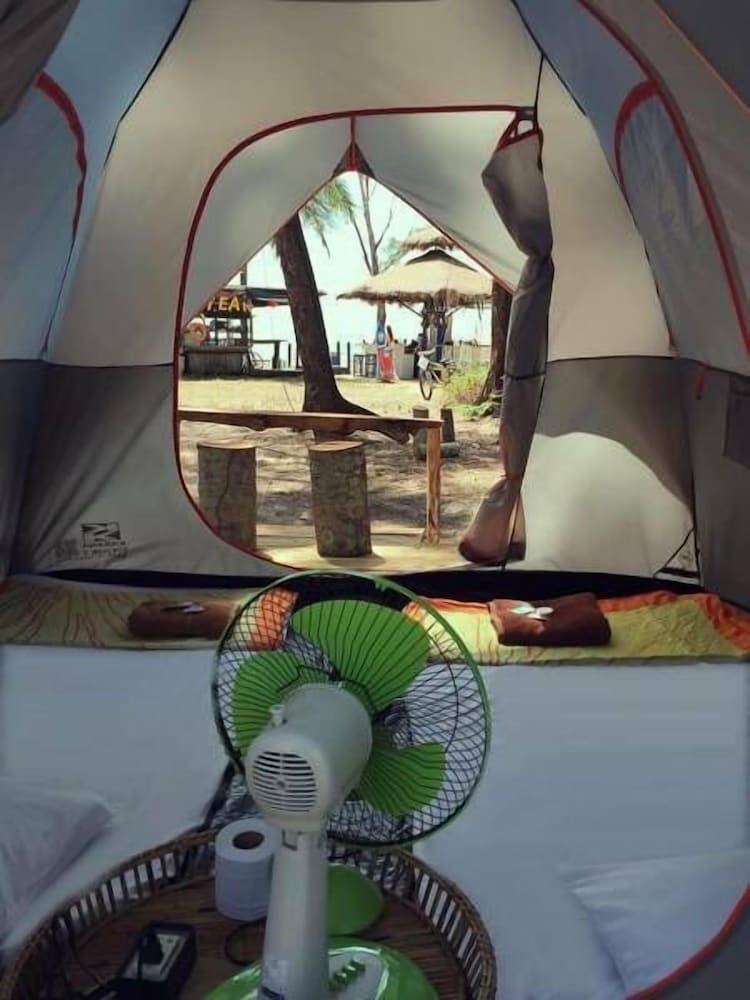 Фото Micky Monkey Beach Hotel Phuket Maikhao Thailand