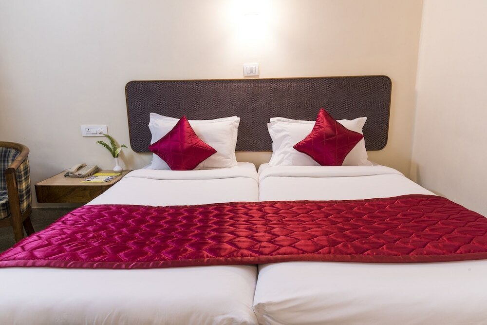 Фото Hotel Woodlands