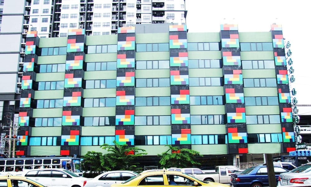 Фото Grand Tower Inn Sathorn Bangkok