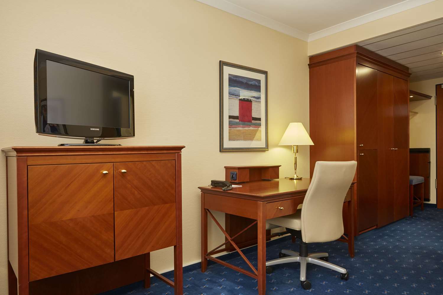 Фото H4 Hotel Kassel