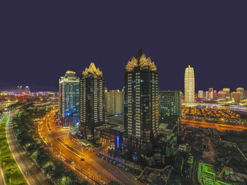 Фото Novotel Zhengzhou Convention Centre Hotel