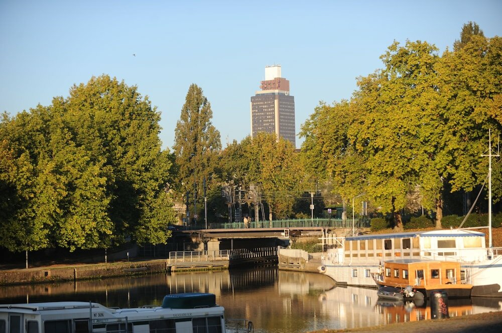 Фото Mercure Nantes Centre Gare