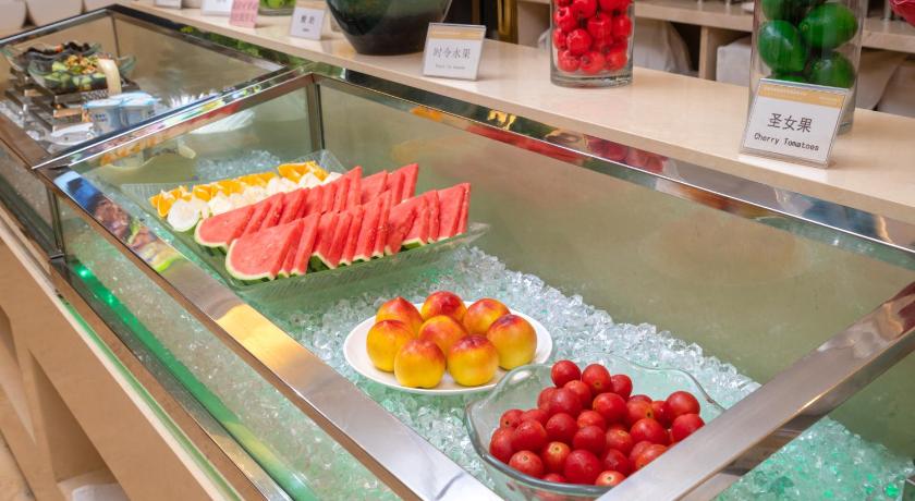 Фото Vienna Hotel Shenzhen - FuYong Metro Station Branch