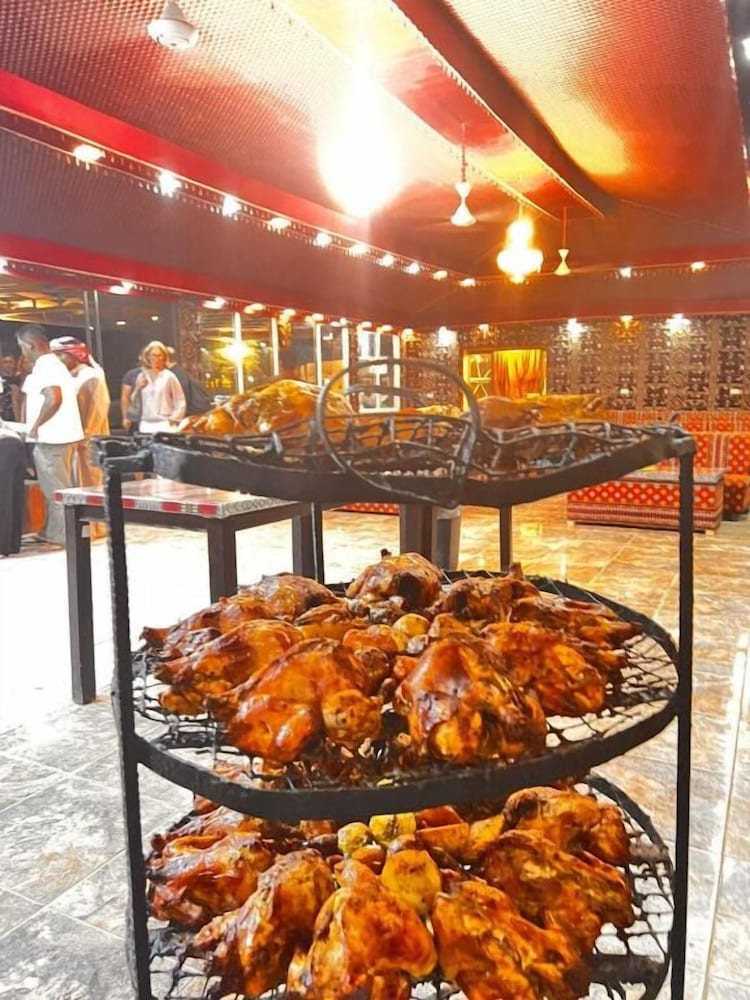 Фото Hasan Zawaideh Camp