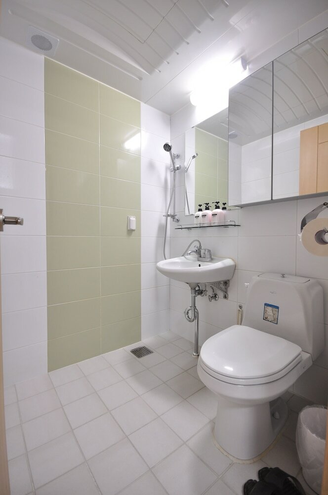 Фото Inn The City Business Hotel