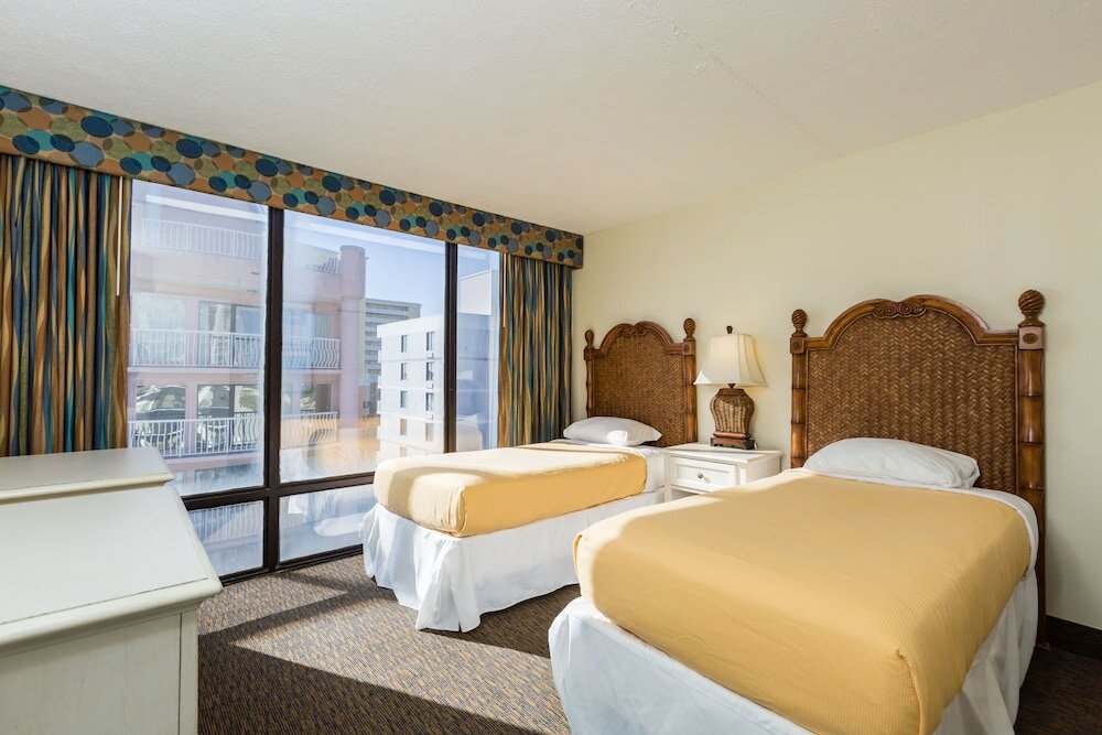 Фото Schooner Beach and Racquet Club by Capital Vacations