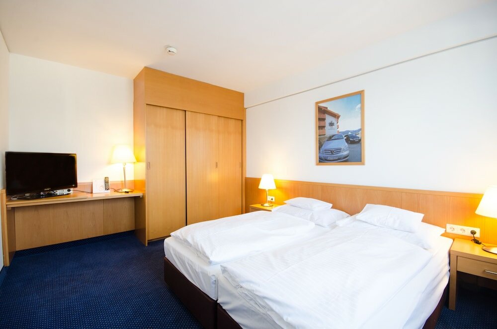 Фото Hotel Strudlhof