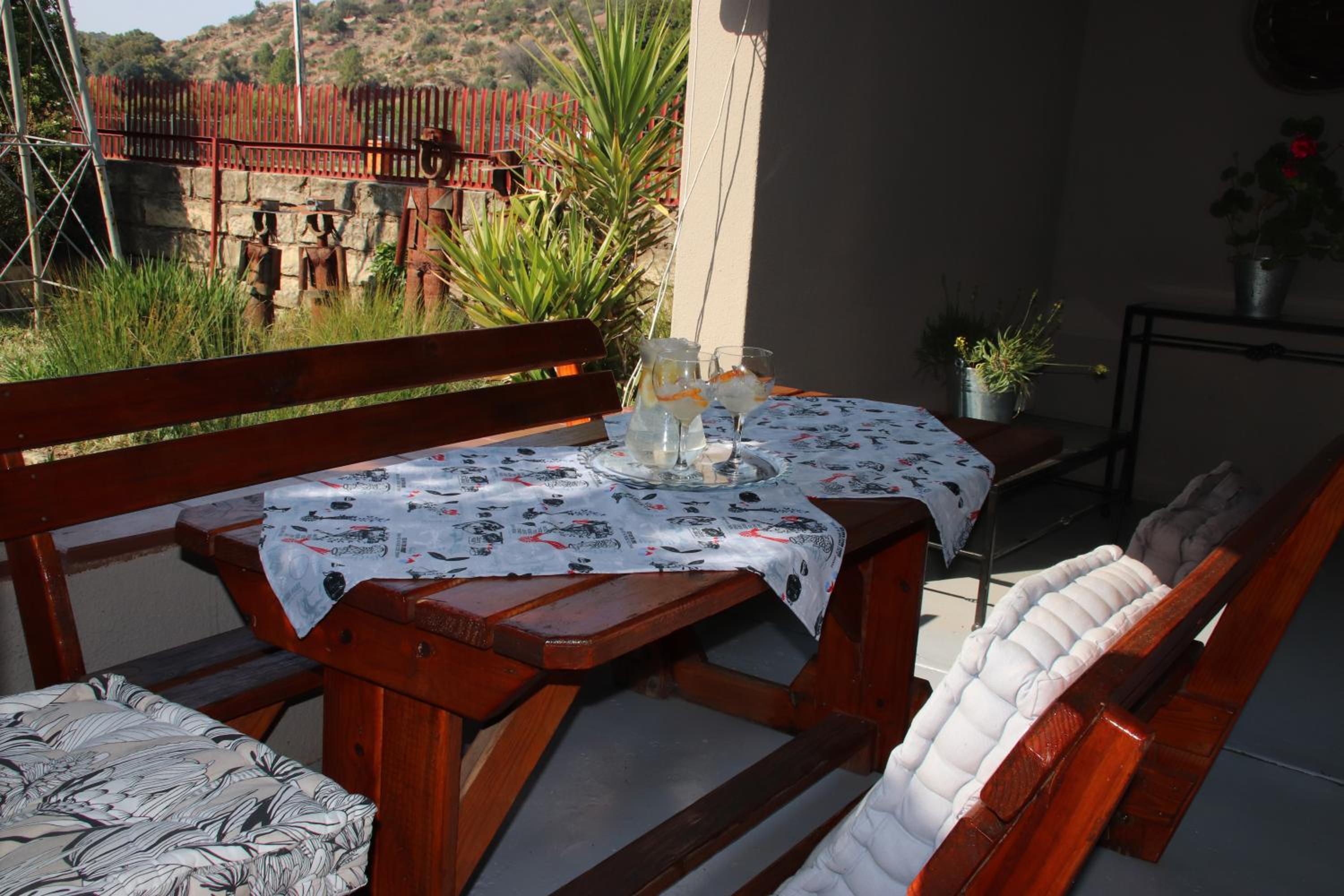 Фото Top House Bed & Breakfast