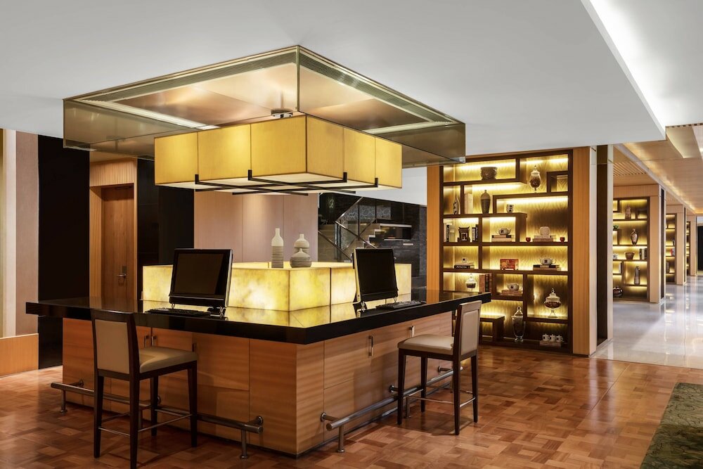 Фото Courtyard by Marriott Shanghai Central