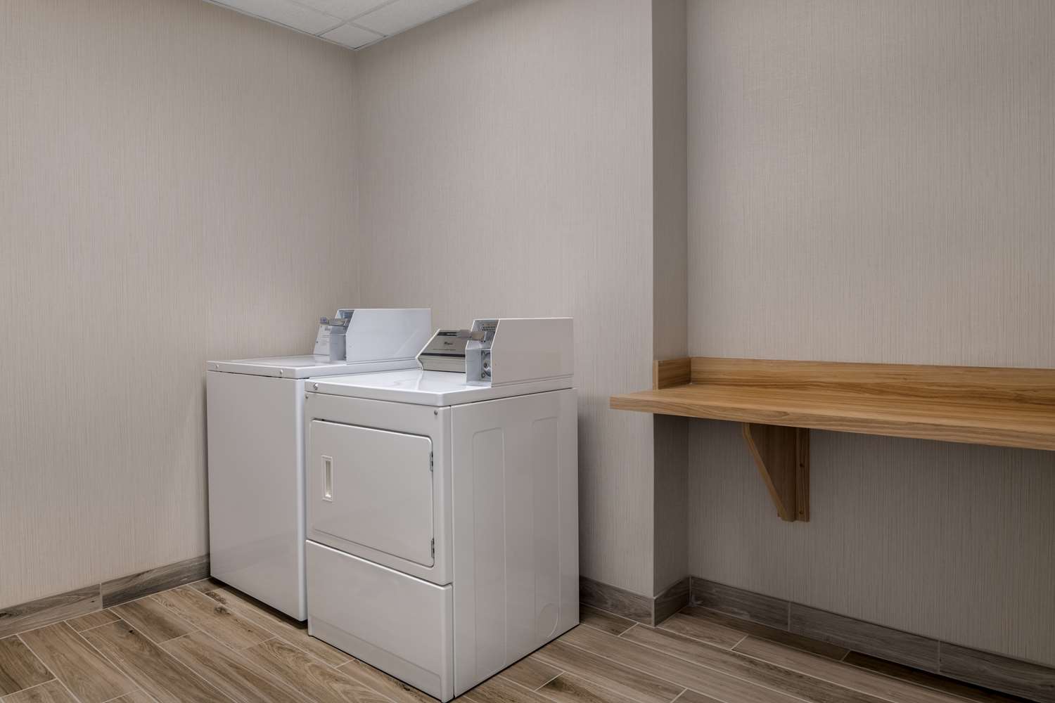 Фото Hampton Inn & Suites Billings West I 90