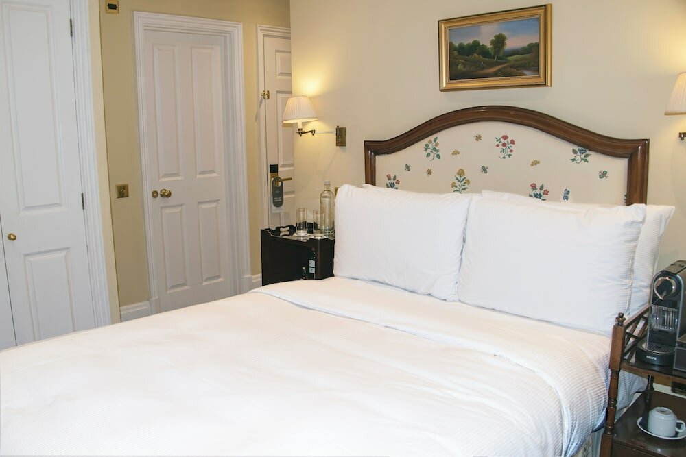 Фото Roseate House London