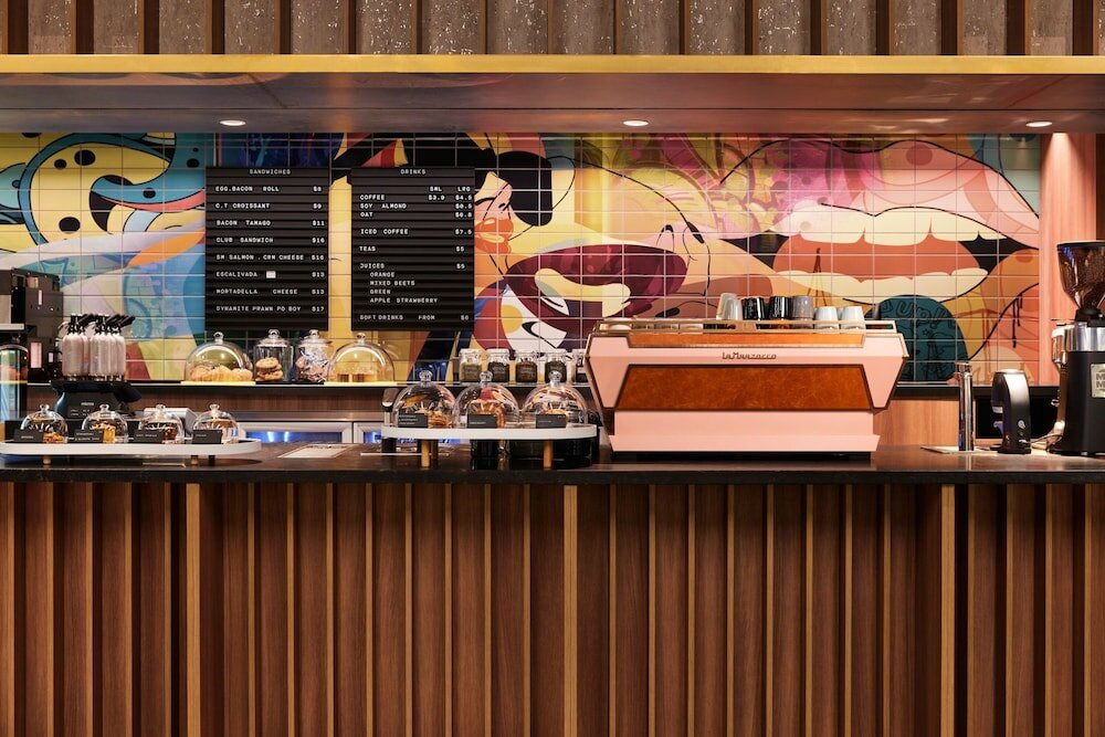 Фото W Melbourne