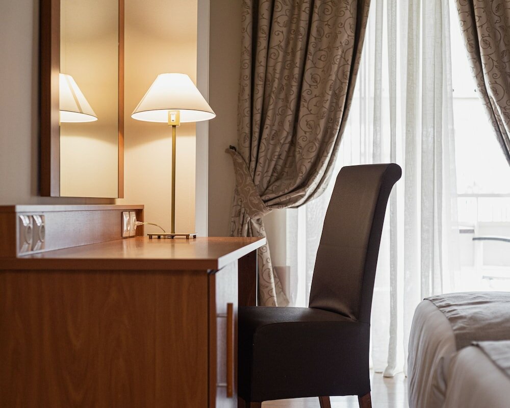 Фото Acropolis Select Hotel