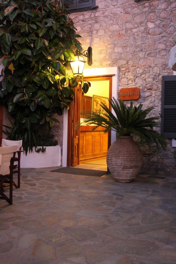 Фото Hotel Mistral