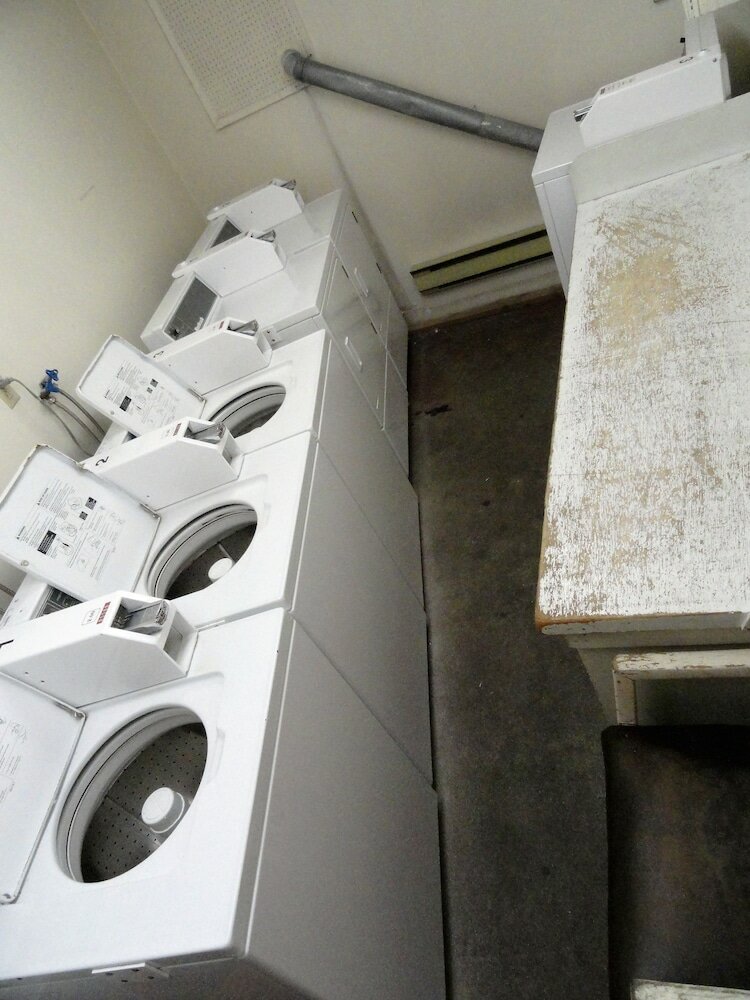 Фото English Bay Hotel