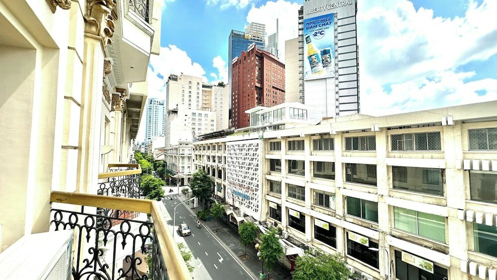 Фото Hotel Majestic Saigon