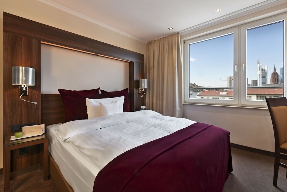 Фото Flemings Hotel Frankfurt Main - Riverside