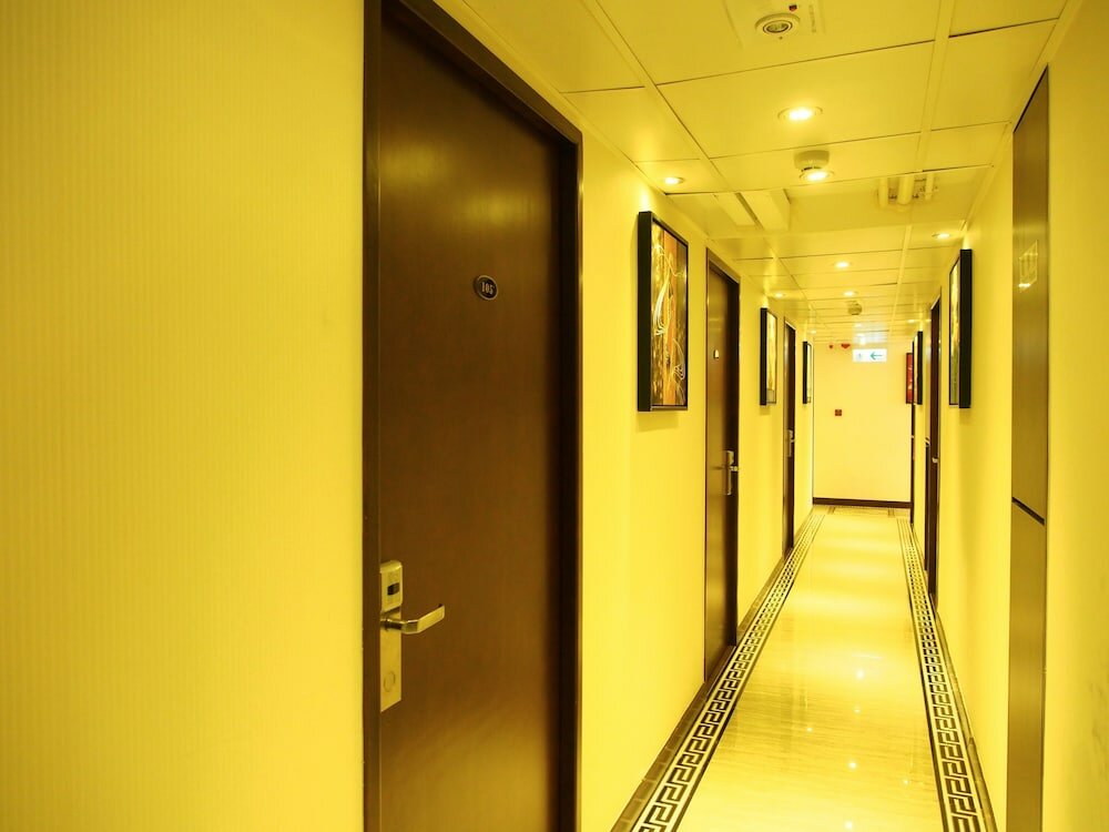 Фото California Hotel