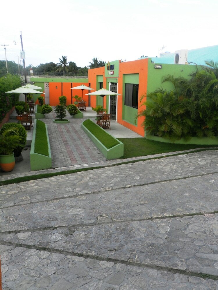 Фото La Maison Hotel